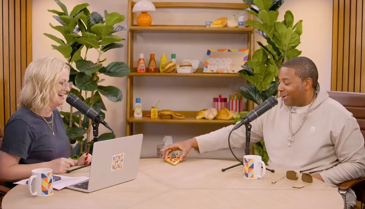 Kenan Thompson caught up with Amy Poehler (YouTube/ Good Hang with Amy Poehler)