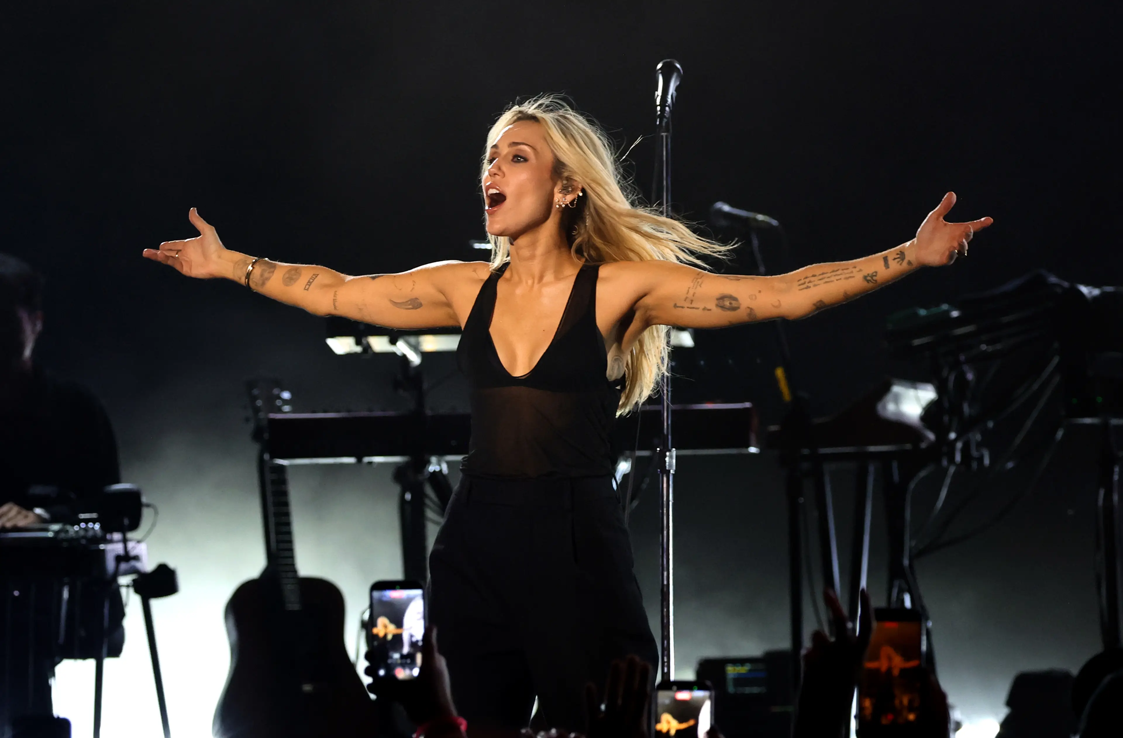 Miley Cyrus has called out the 'clickbait' videos critiquing her Friday Bowl performance (Kevin Mazur/Getty Images for Live Nation)