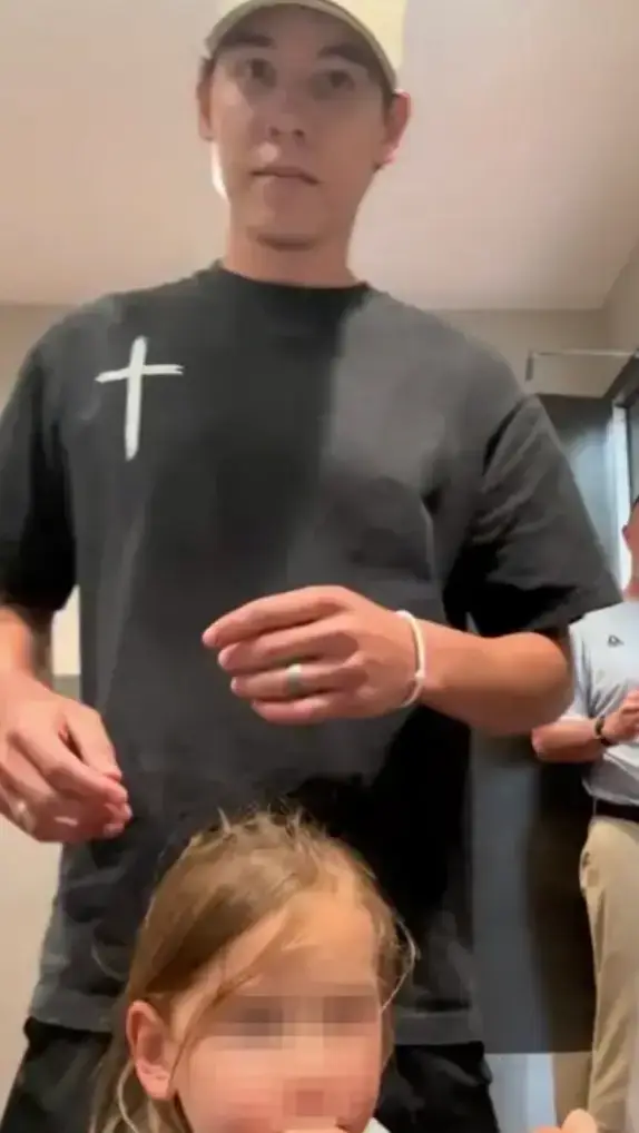 The video has since gone viral. (TikTok/@tylerbrodsky2)