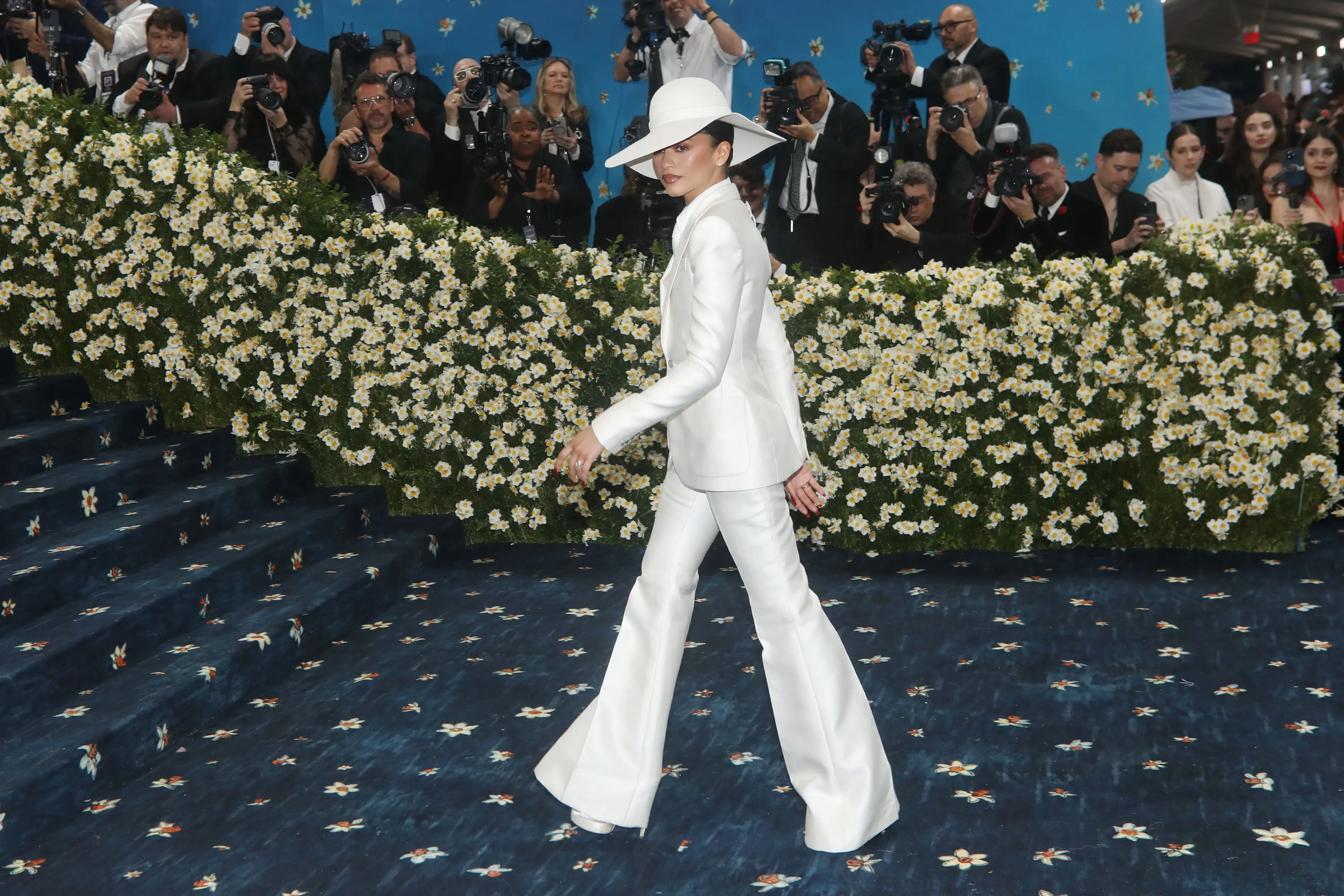Last year's carpet was a stunning navy adorned with flowers (Udo Salters/Patrick McMullan via Getty Images)