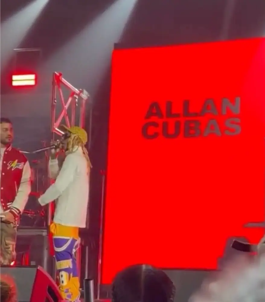 Lil Wayne said his fellow rappers ‘work too hard for this s**t’.