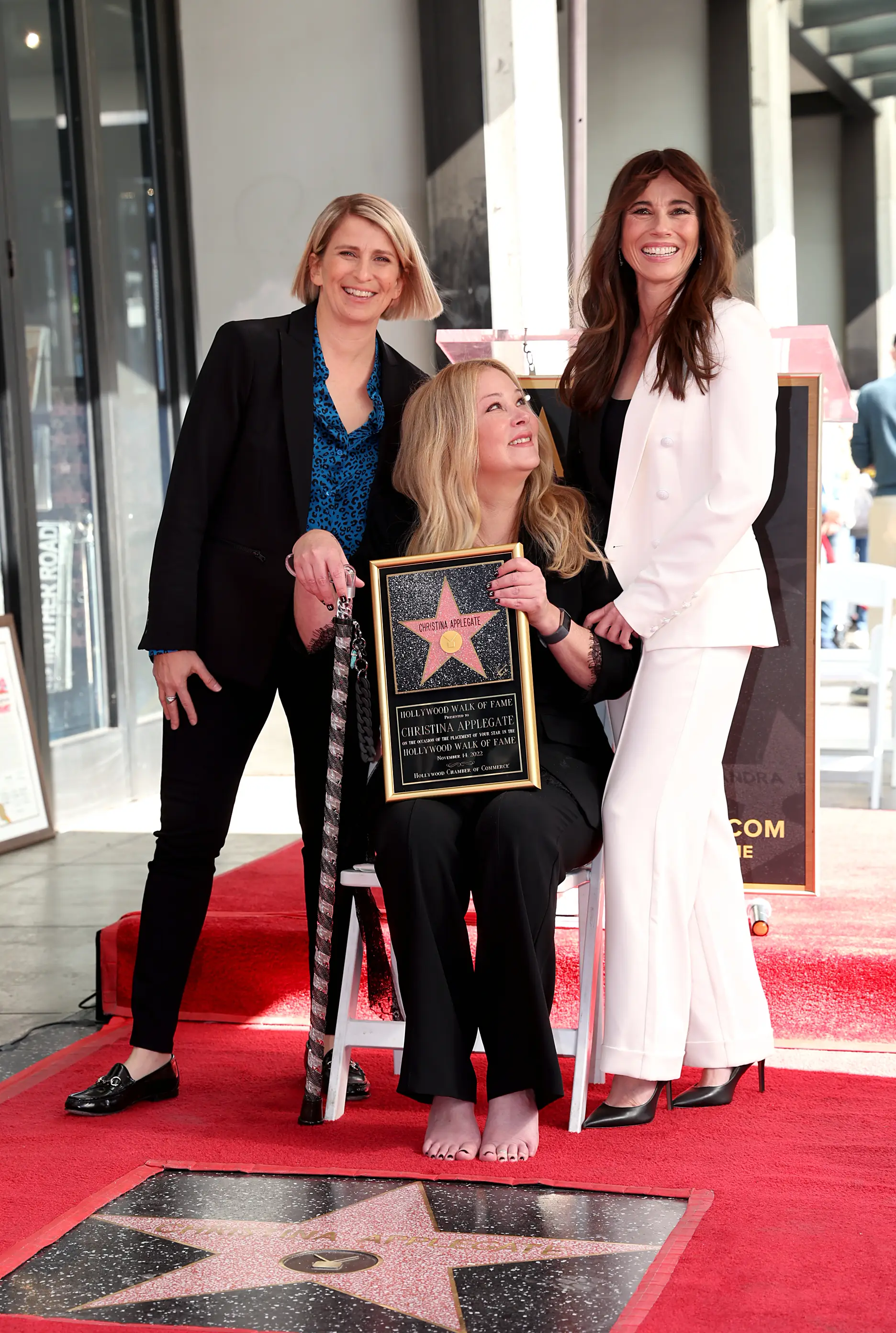 Liz Feldman, Christina Applegate and Linda Cardellini (Phillip Faraone/Getty Images)
