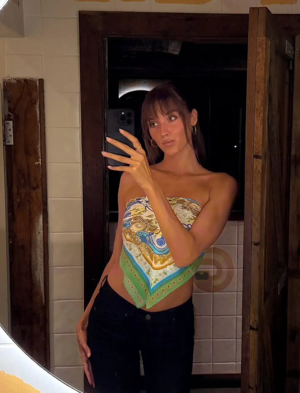 Influencer Ashley English shares footage of meals she eats containing raw meat (Instagram/@ashleyenglish)