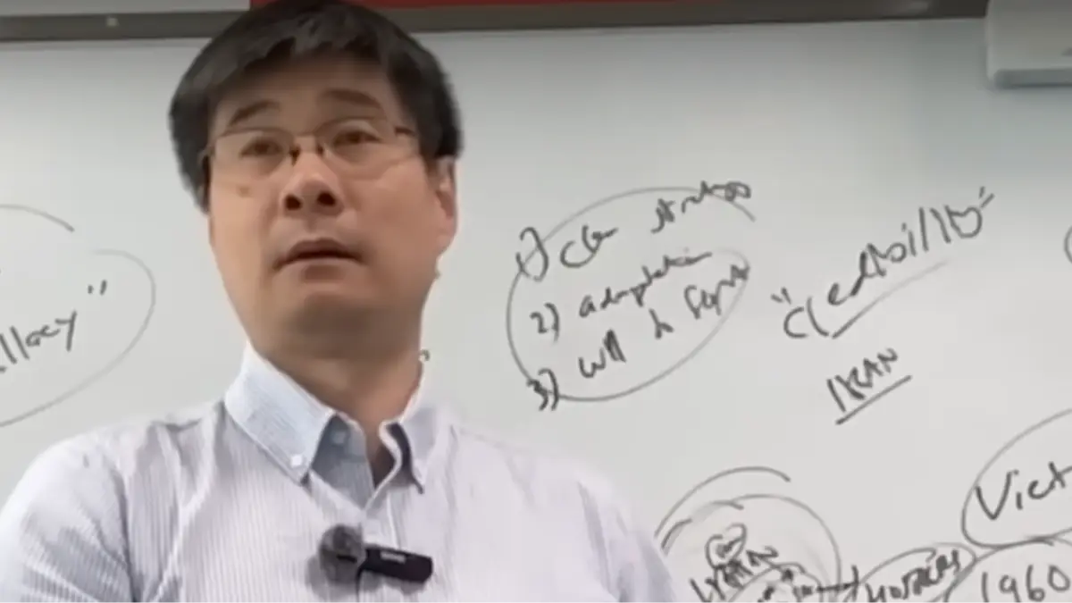 YouTube/PredictiveHistory