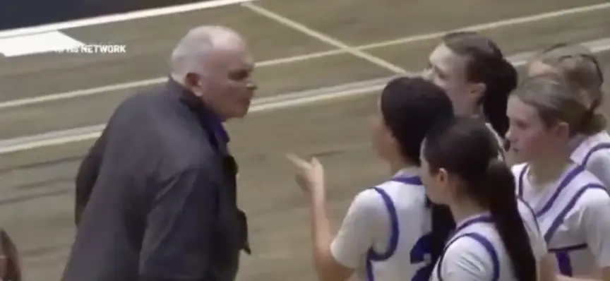 Viewers were impressed with the teammate's reaction (NFHS Network)