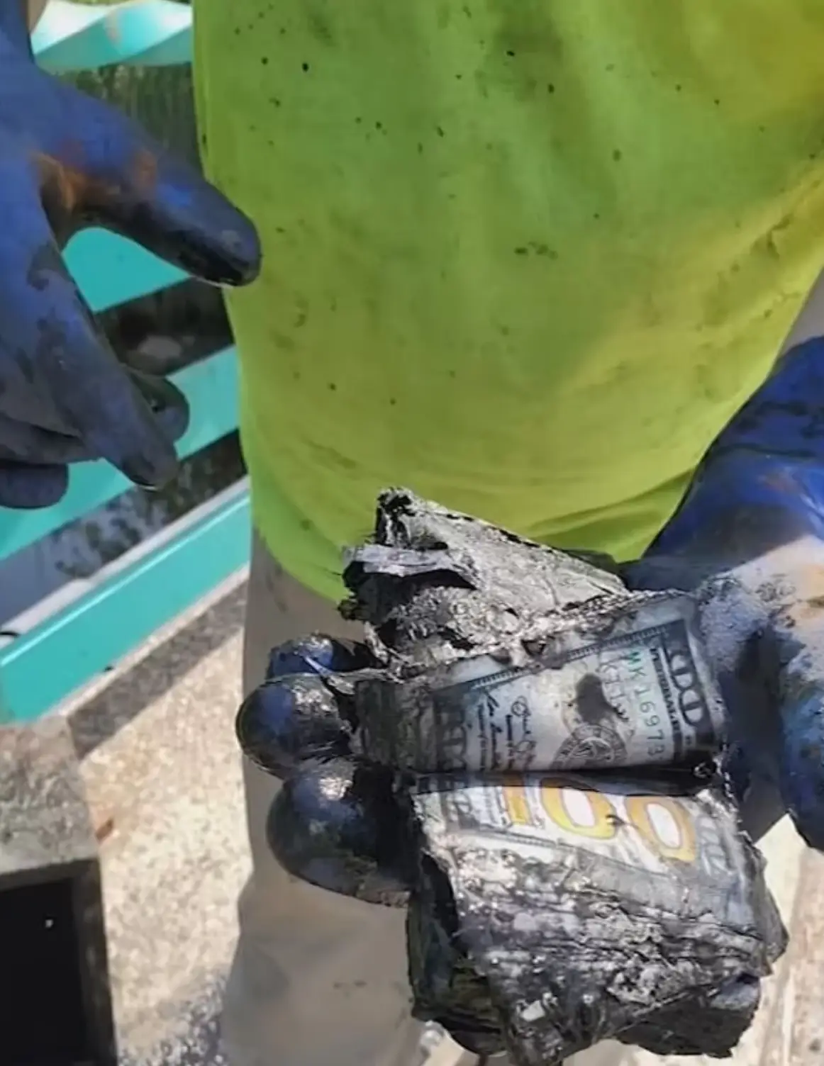 The old safe contained around $100,000 in value. (Spectrum News NY 1)