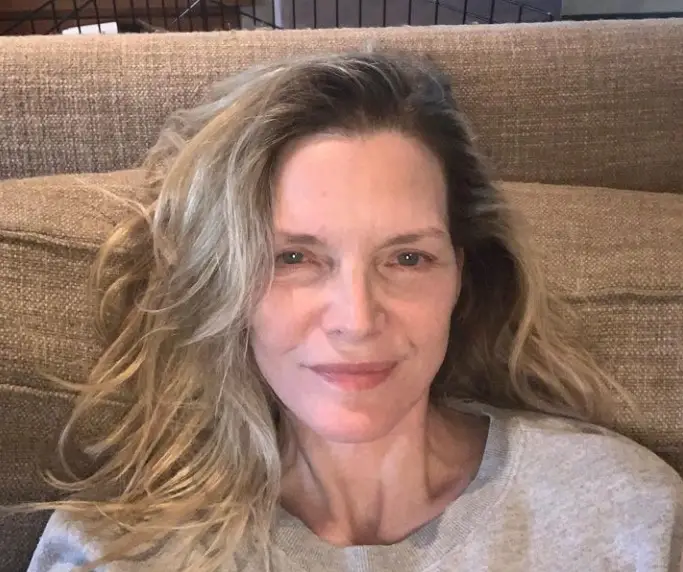 The Hollywood legend thanked her fans for three million Instagram followers.