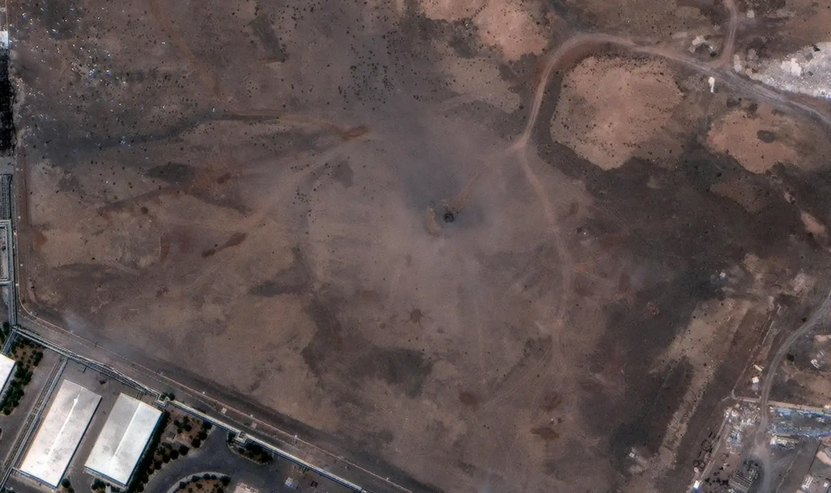 Craters can be seen at the Natanz site in images captured by Maxar's satellites (Maxar Technologies)