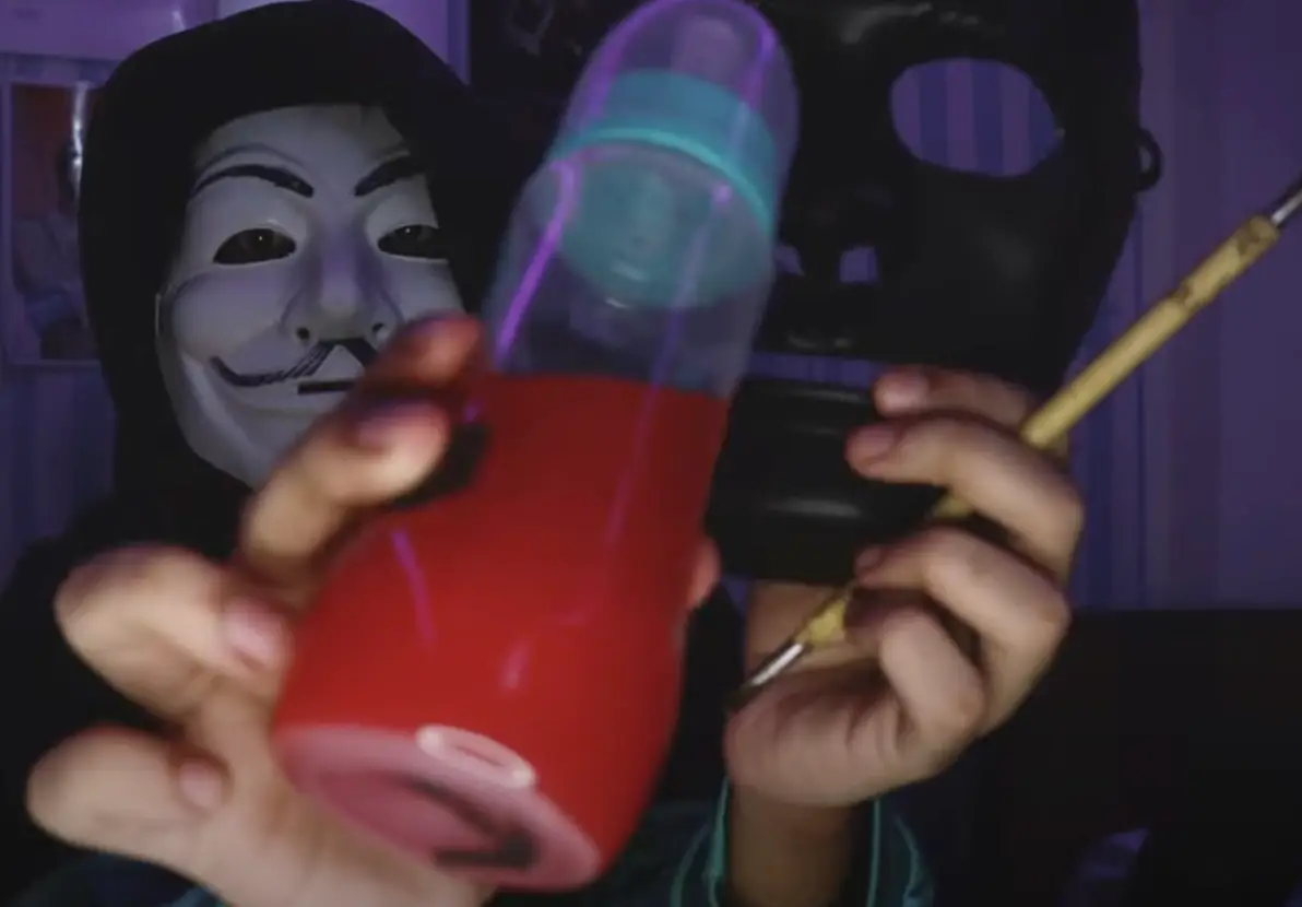 Hindi Darkest Facts has received some boxes of his own.