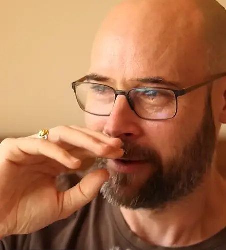 He broke down in tears describing his revelation (YouTube/@YoungerOnsetDementia)