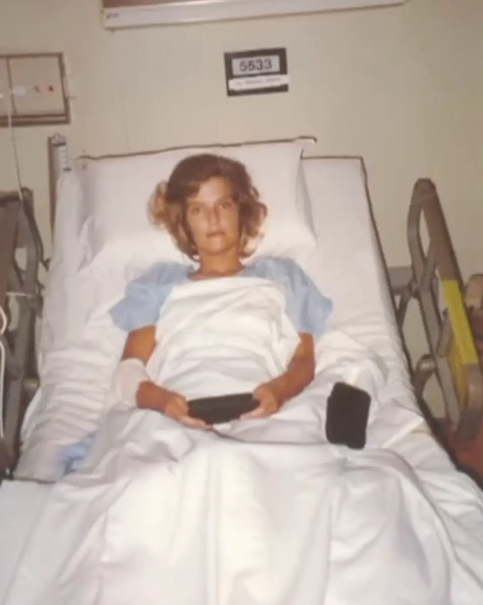 Annette in hospital shortly after surviving the plane crash and the following eight days in the jungle (CNN)