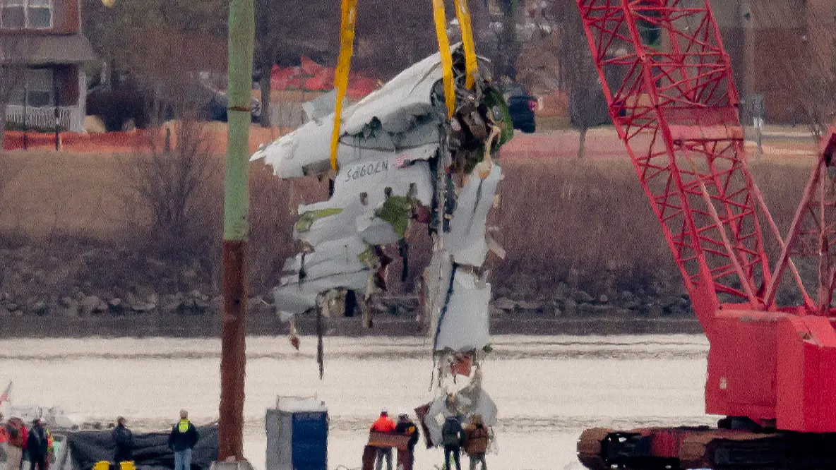 New information from American Airlines crash reveals potential cause behind Black Hawk collision