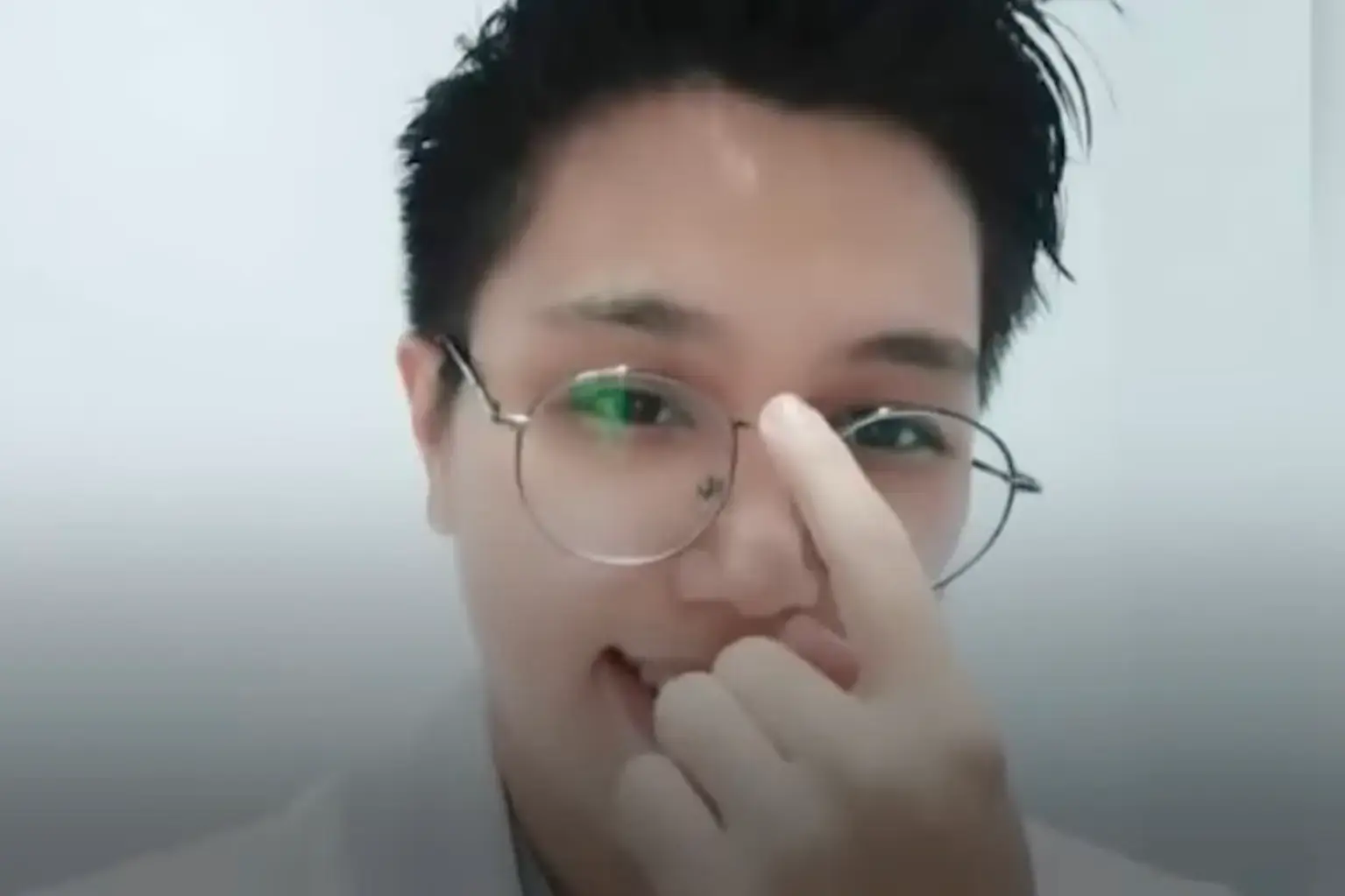 The woman posed as a man named Ahnaf Arrafif.