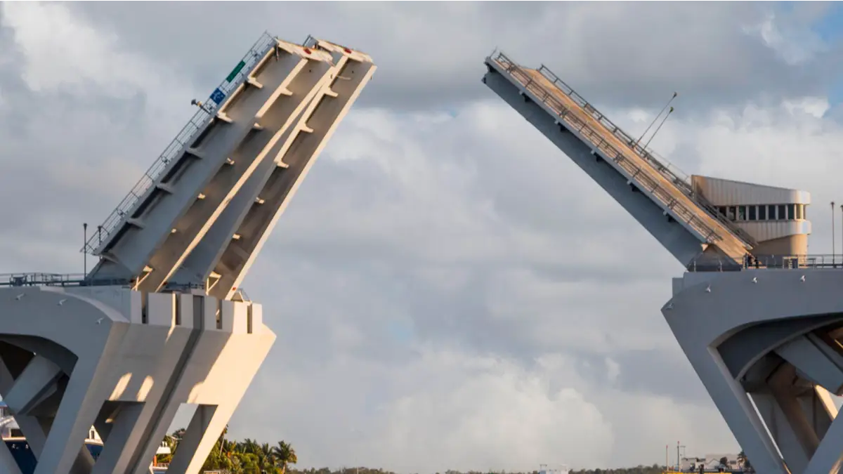 Man falls to his death after drawbridge opens while he was crossing it