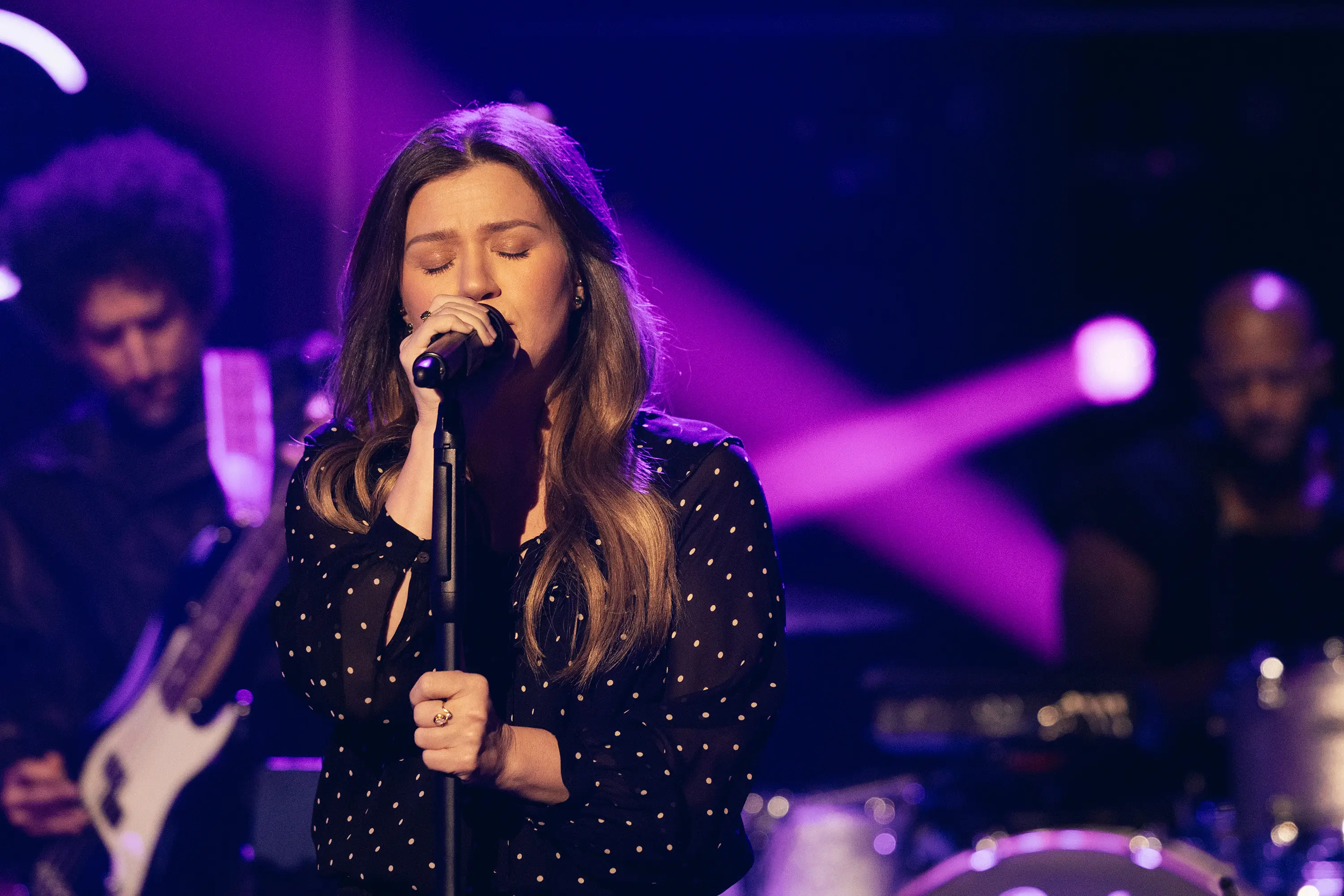Even the singer isn't immune to bathroom emergencies (Weiss Eubanks/NBCUniversal via Getty Images)