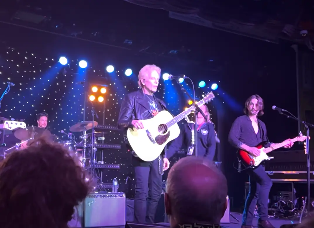 Don Felder began to sway and stopped playing while he had his health scare (Travel The World/YouTube)