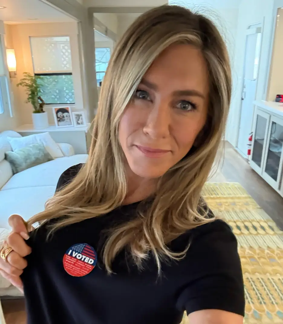Jennifer's voting selfie had a quirky personal detail hidden in the background. (Instagram/Jennifer Aniston)