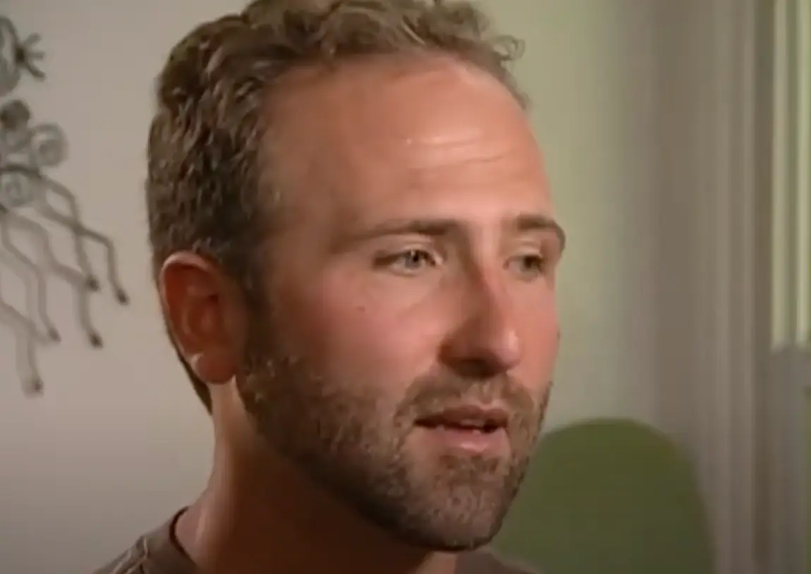 Thad Roberts used his NASA ID to get into the space center (CBS News)