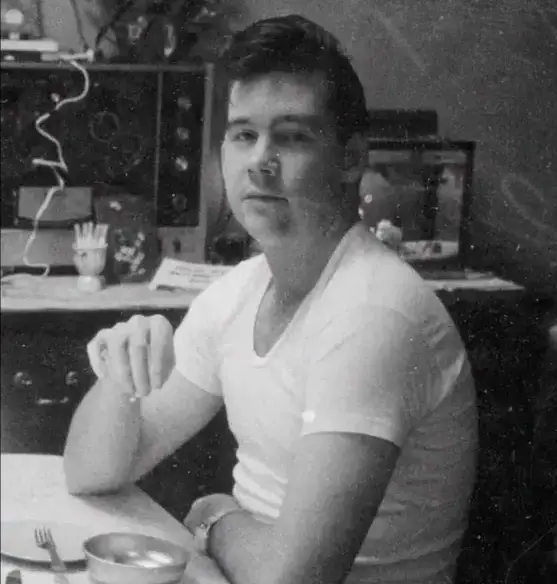 Ross looks unrecognizable in the snaps (Bob Ross Inc)