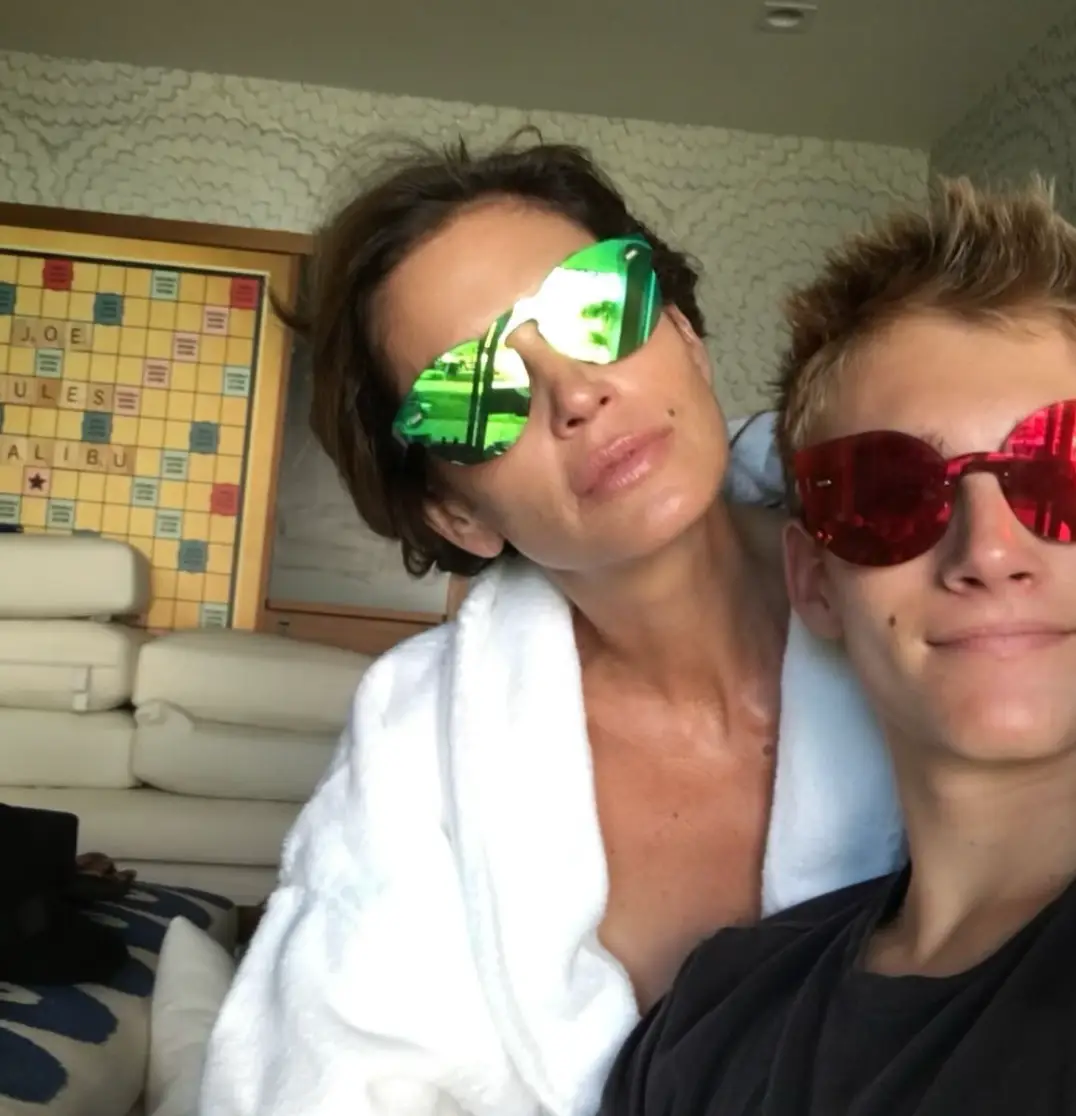 The supermodel also shared this adorable snap (Instagram/@cindycrawford)