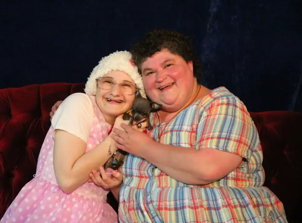  Gypsy-Rose Blanchard pictured with her mom, Dee Dee, as a child (Investigation Discovery)