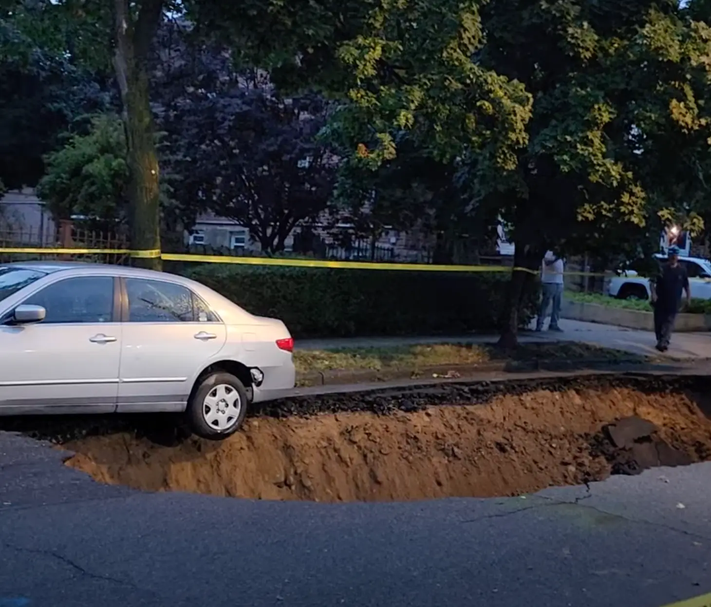 Another car was also left hanging on.