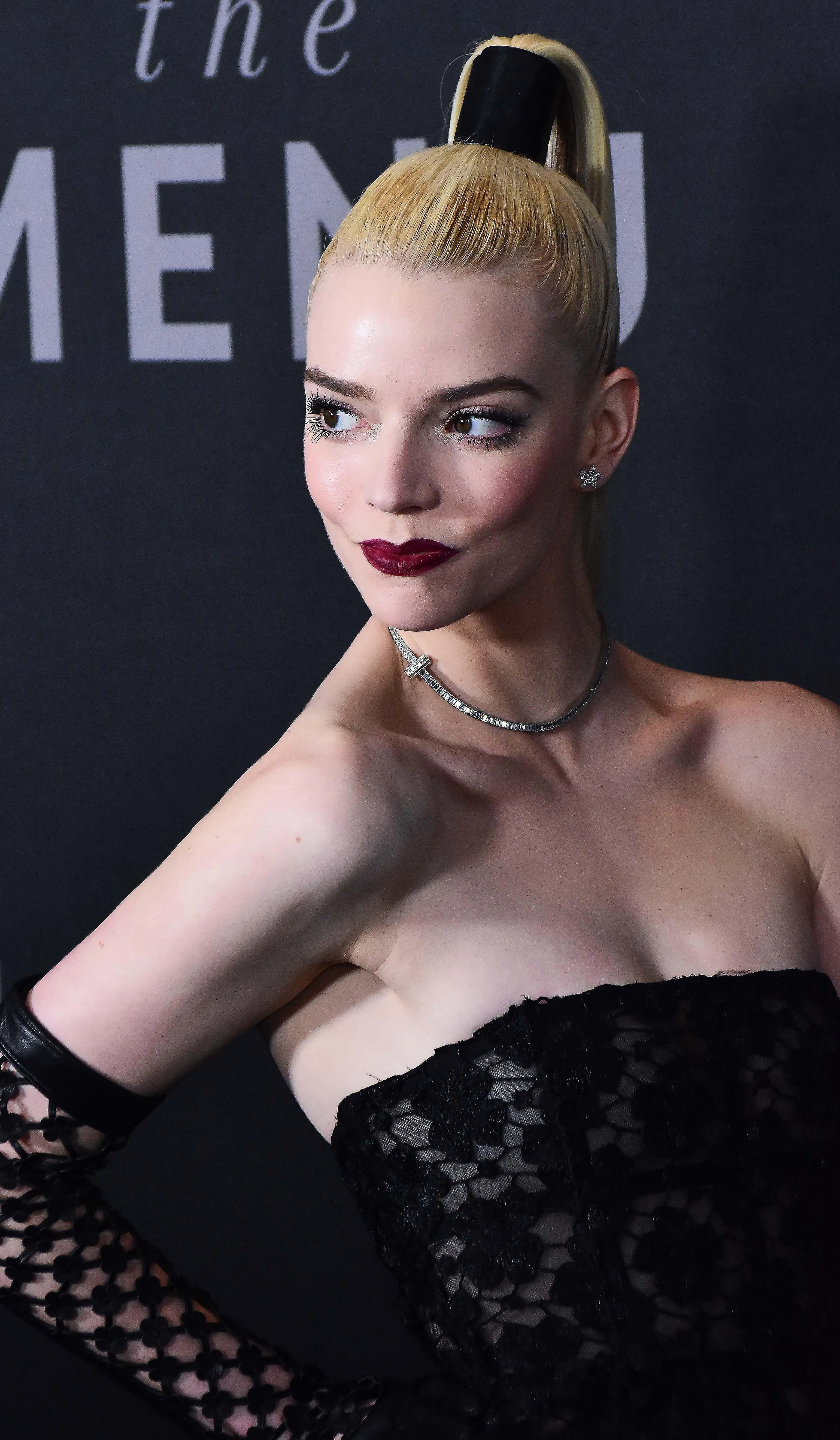 Anya Taylor-Joy does not enjoy cooking.