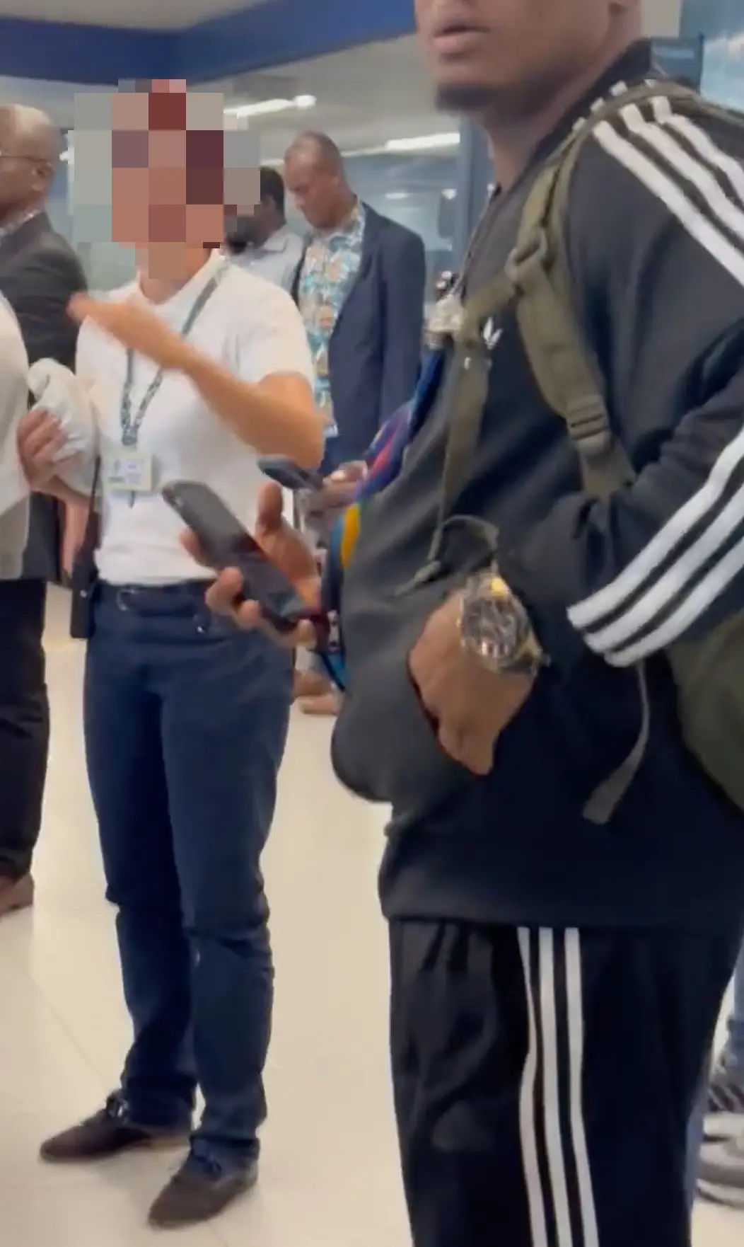 Passengers took to social media to get the attention of Delta while stuck at the airport.