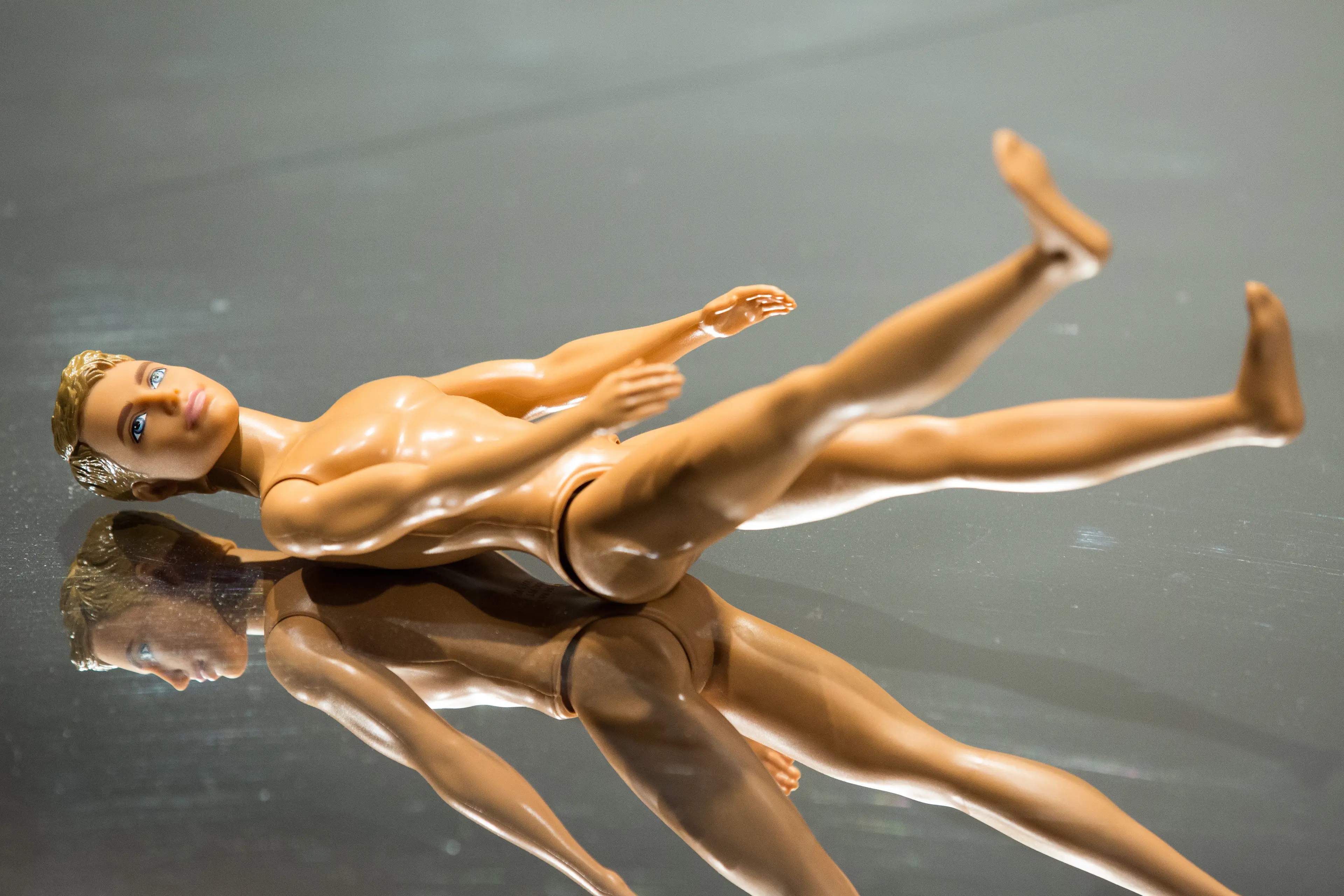 Making your genitals look 'smooth' is the latest bizarre cosmetic trend (Karol Serewis/SOPA Images/LightRocket via Getty Images)