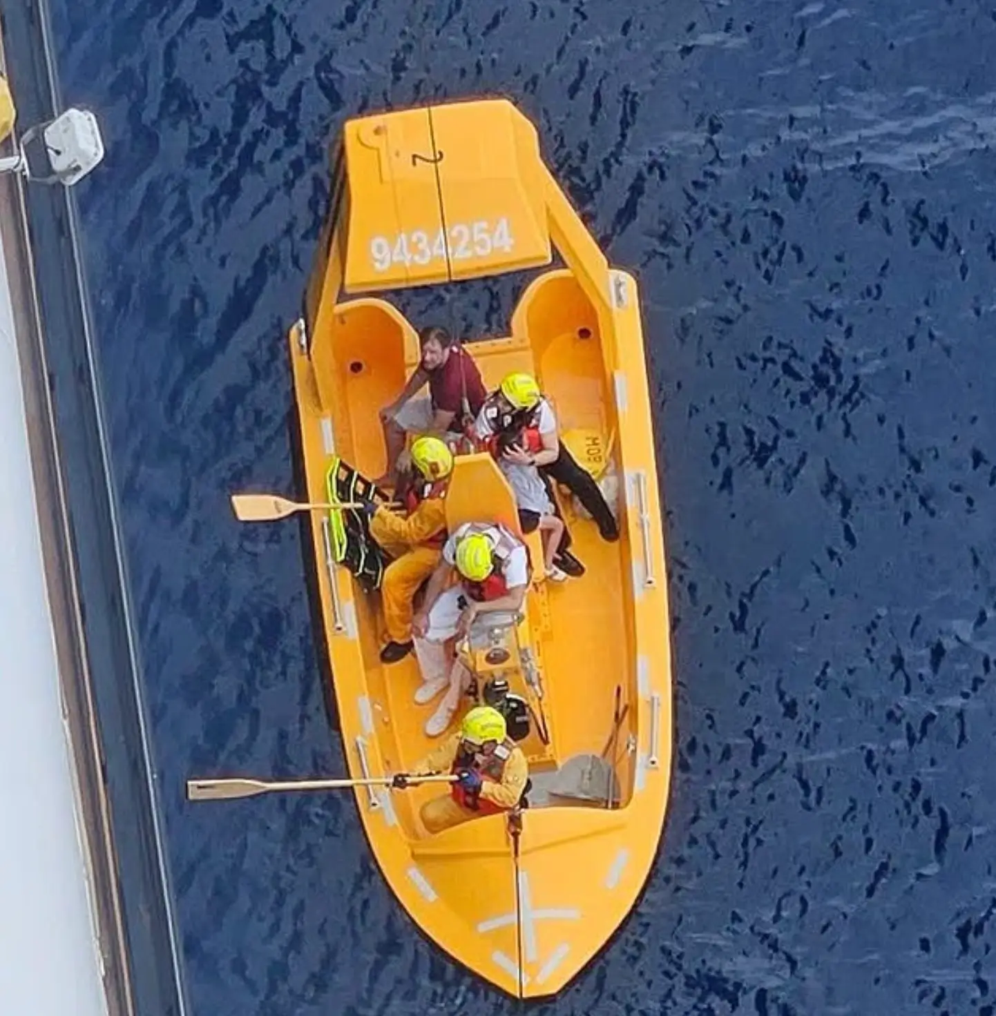 The dad of the girl has been dubbed a 'hero' for jumping into the water after her (Facebook)