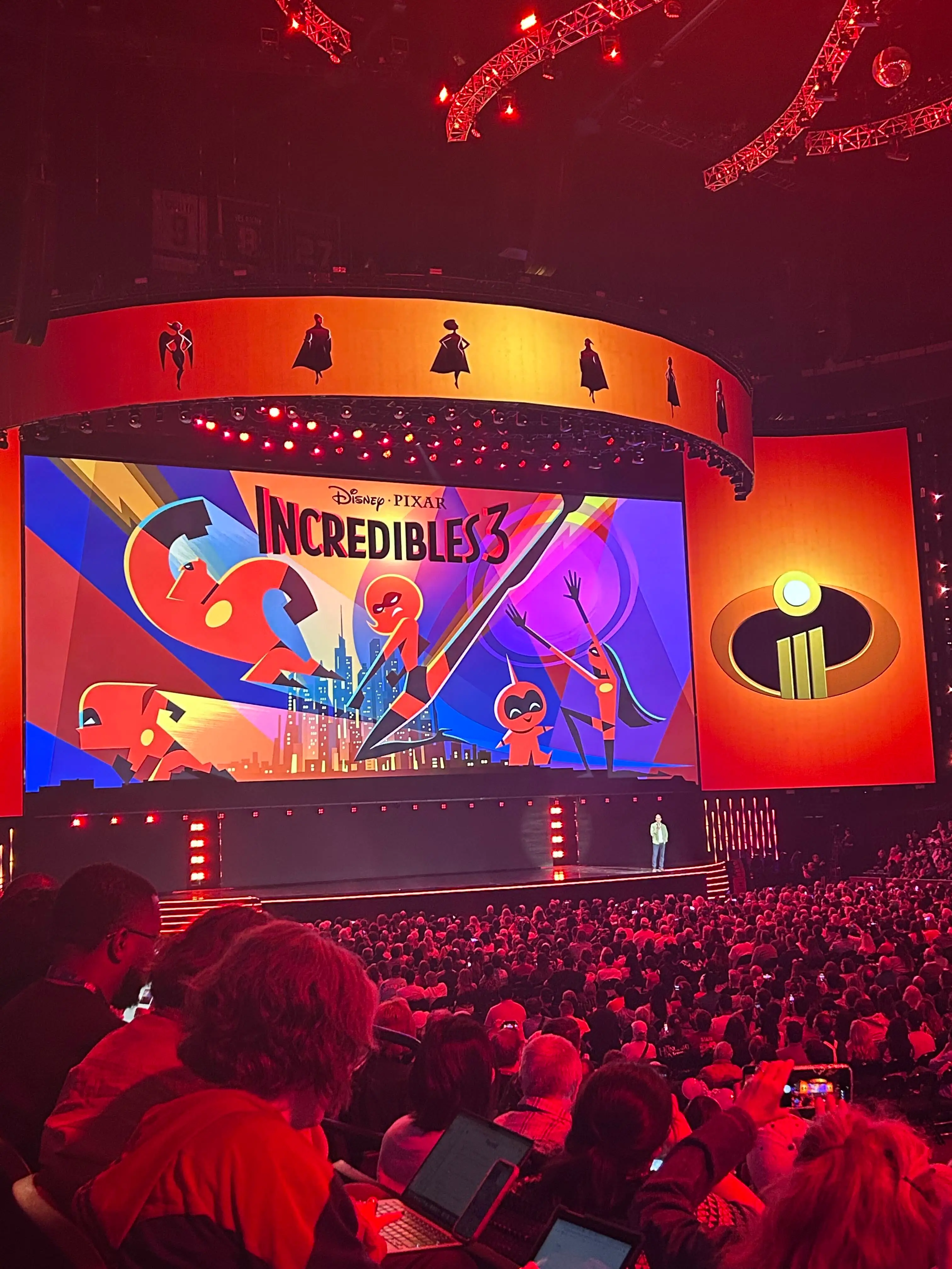 The exciting announcement gave fans a glimpse of what to expect (Emily Puckering) 