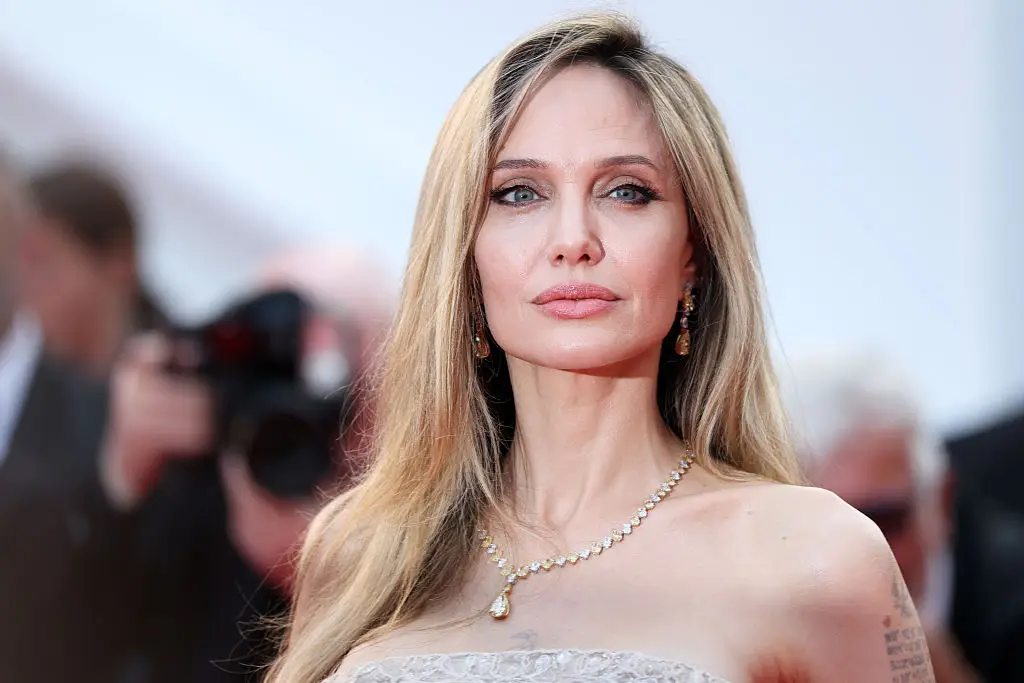 Many consider the likes of Angelia Jolie to have perfect lips (Monica Schipper/Getty Images)