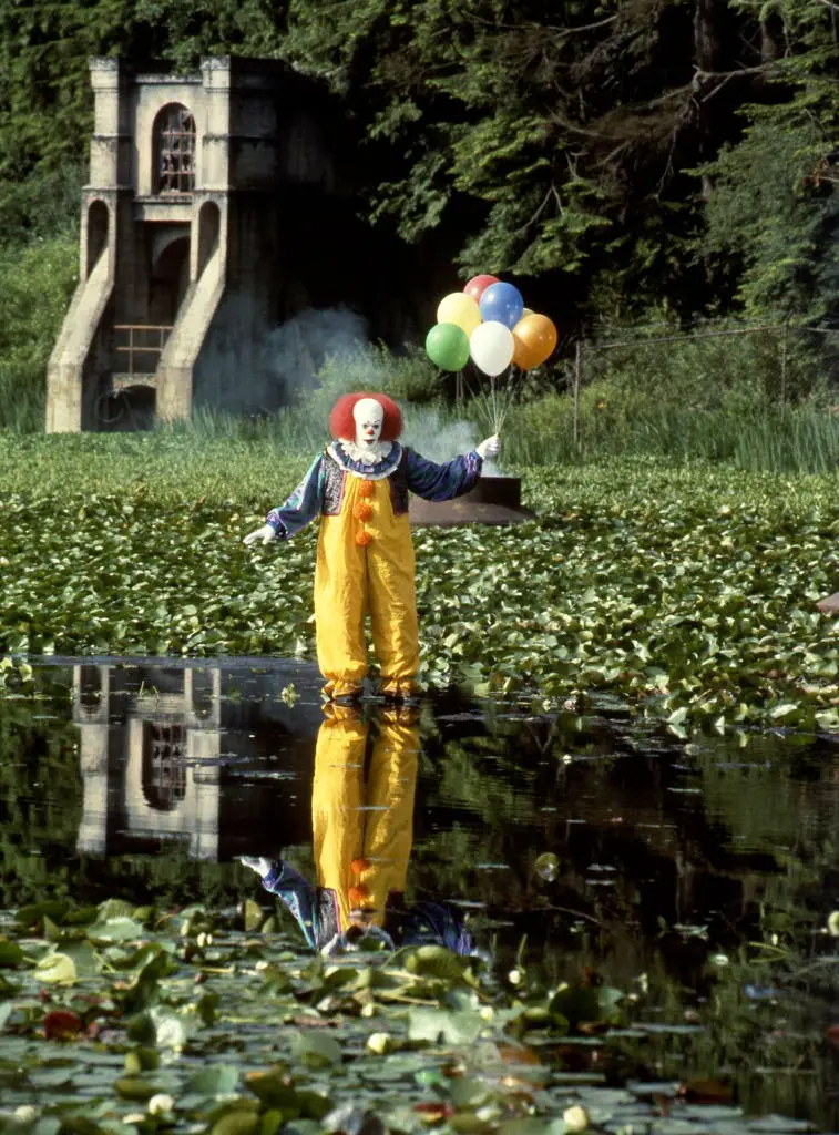 Tim Curry as Pennywise in the 1990 television adaptation of Stephen King's 'IT'. (Photo by Chris Helcermanas Benge/Disney General Entertainment Content via Getty Images)