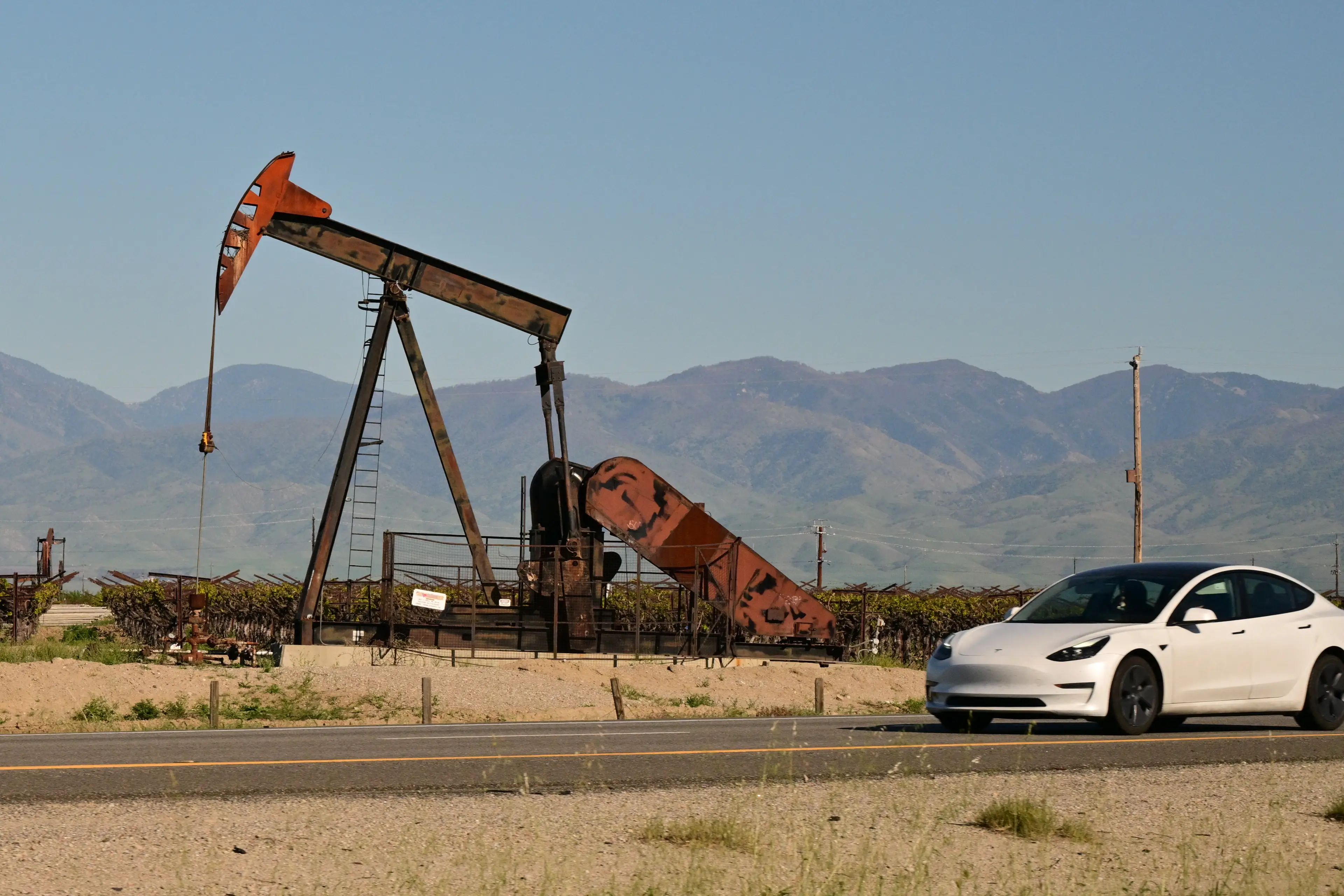 Domestic US oil output means that Americans are better sheltered from price shocks, but gas has still jumped 17 percent in a week (Frederic J. Brown / AFP via Getty Images)