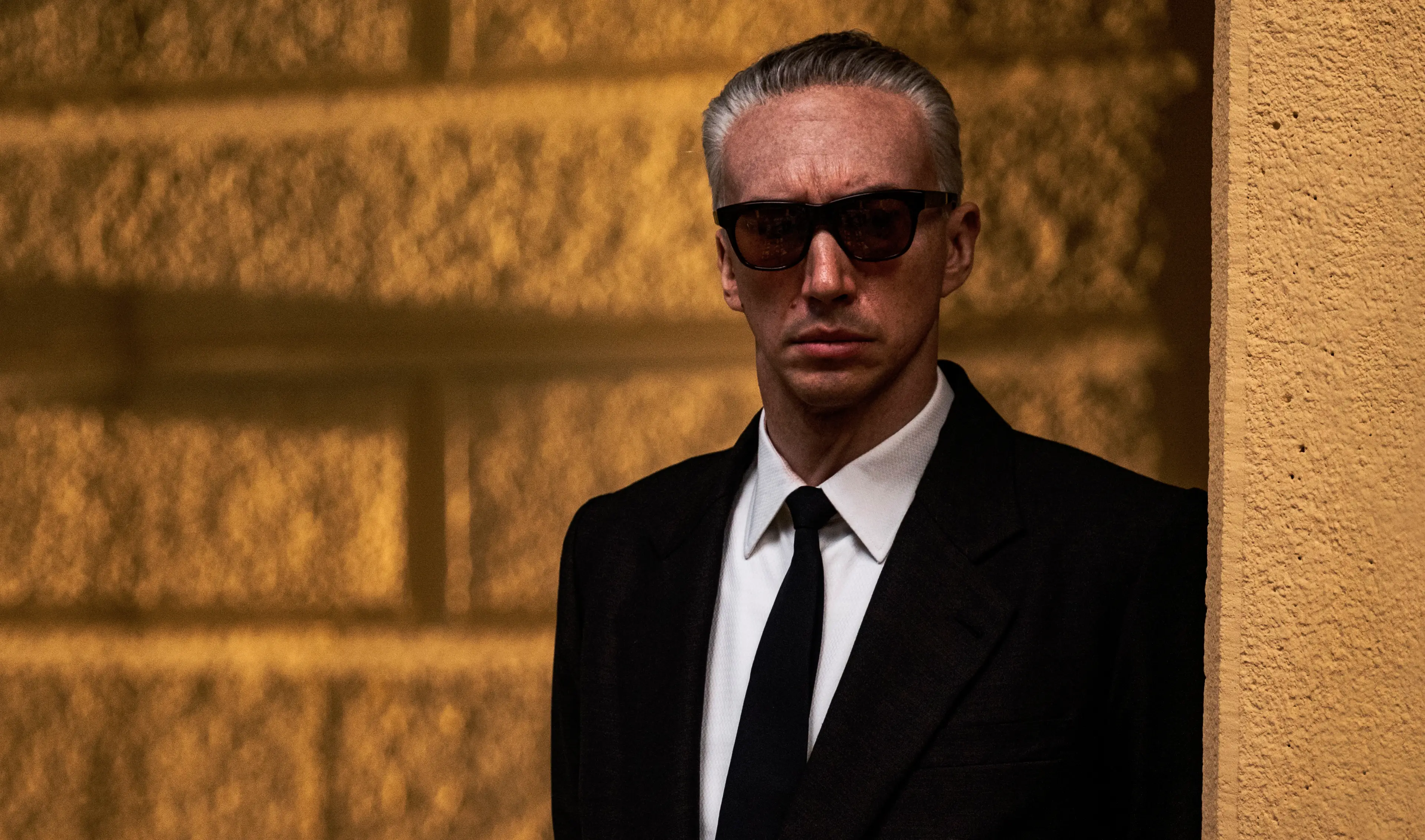 Adam Driver takes on the role of Enzo Ferrari.