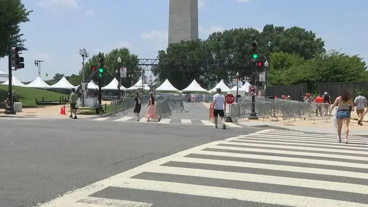Empty spaces near the Washington Monument following the historic parade cancellation. (WUSA9)