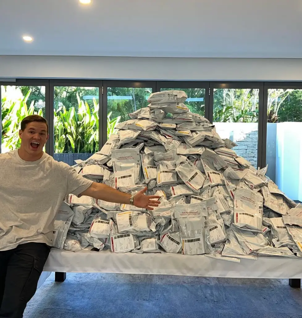 Zip Zap earned nearly $72,000 in just six weeks (Instagram/@zipzapchargers)