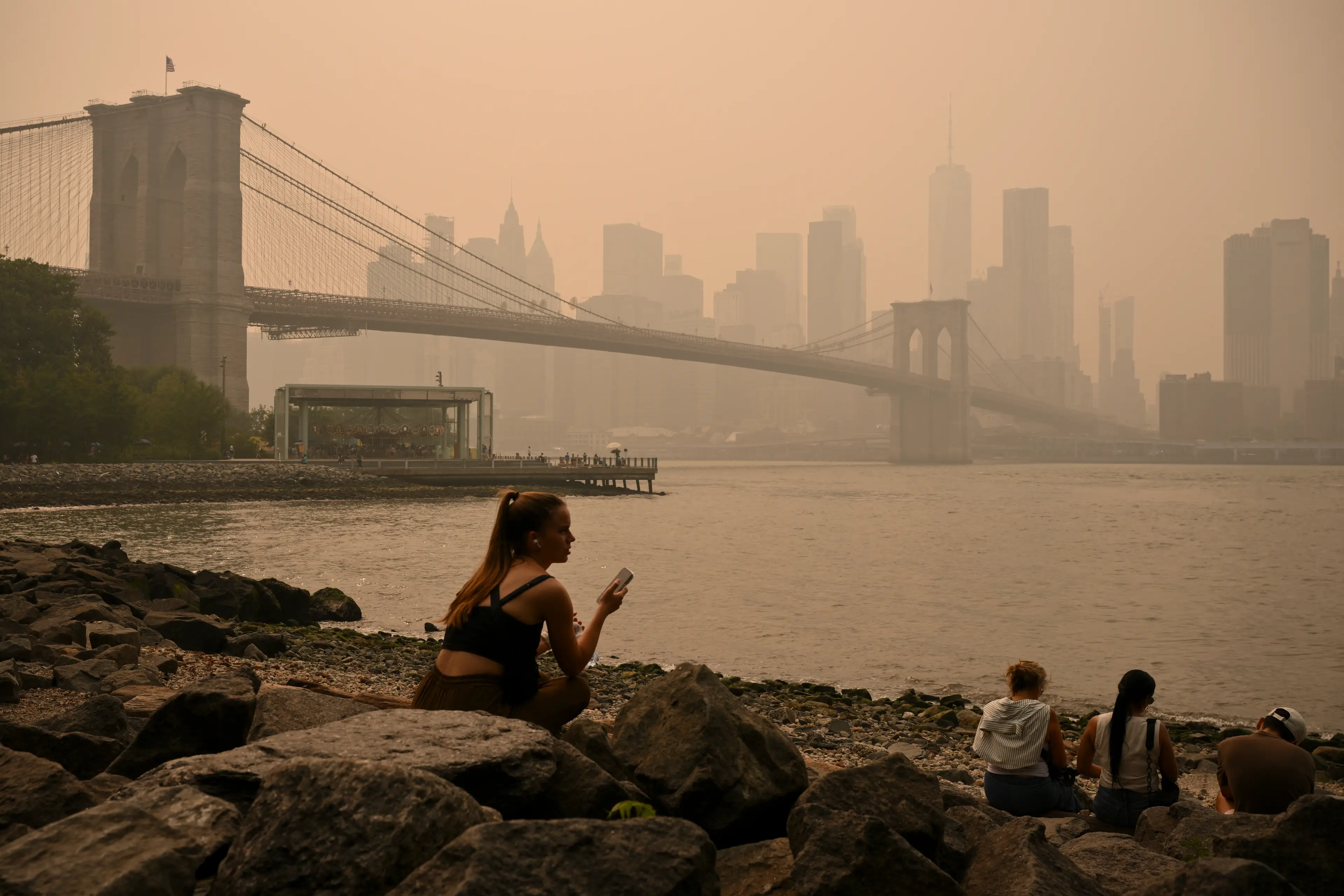 Four major US cities have 'hazardous' air quality (ANGELA WEISS / AFP via Getty Images)