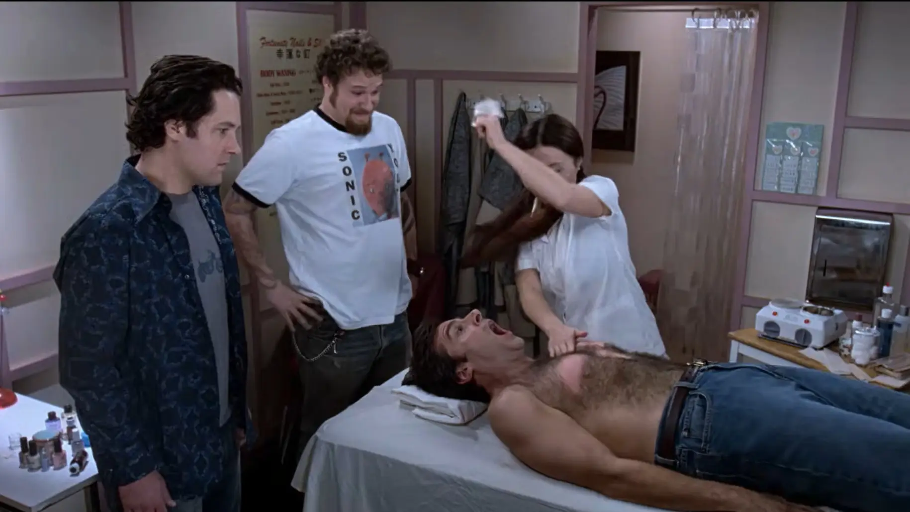 Carell’s infamous waxing scene was filmed for real with five cameras (Universal Pictures/YouTube)