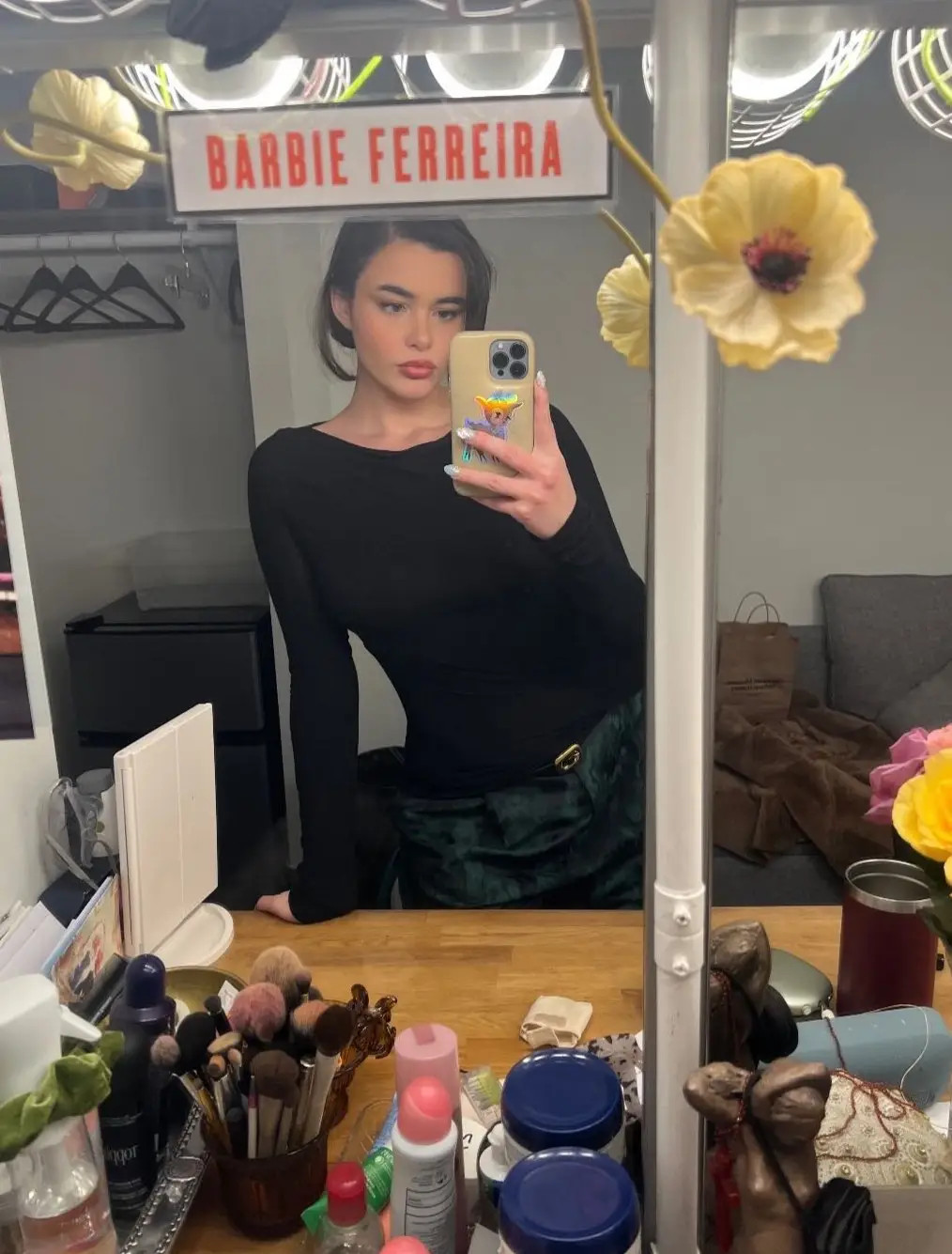 Barbie appeared to be in a dressing room (Instagram/@barbieferreria)