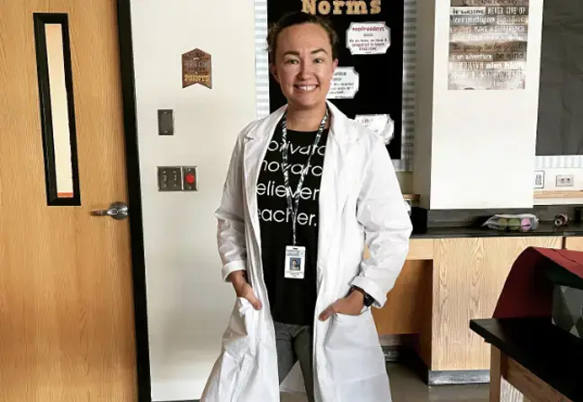 Samantha Peer says 'pressure' was placed on her by the school for her to resign.