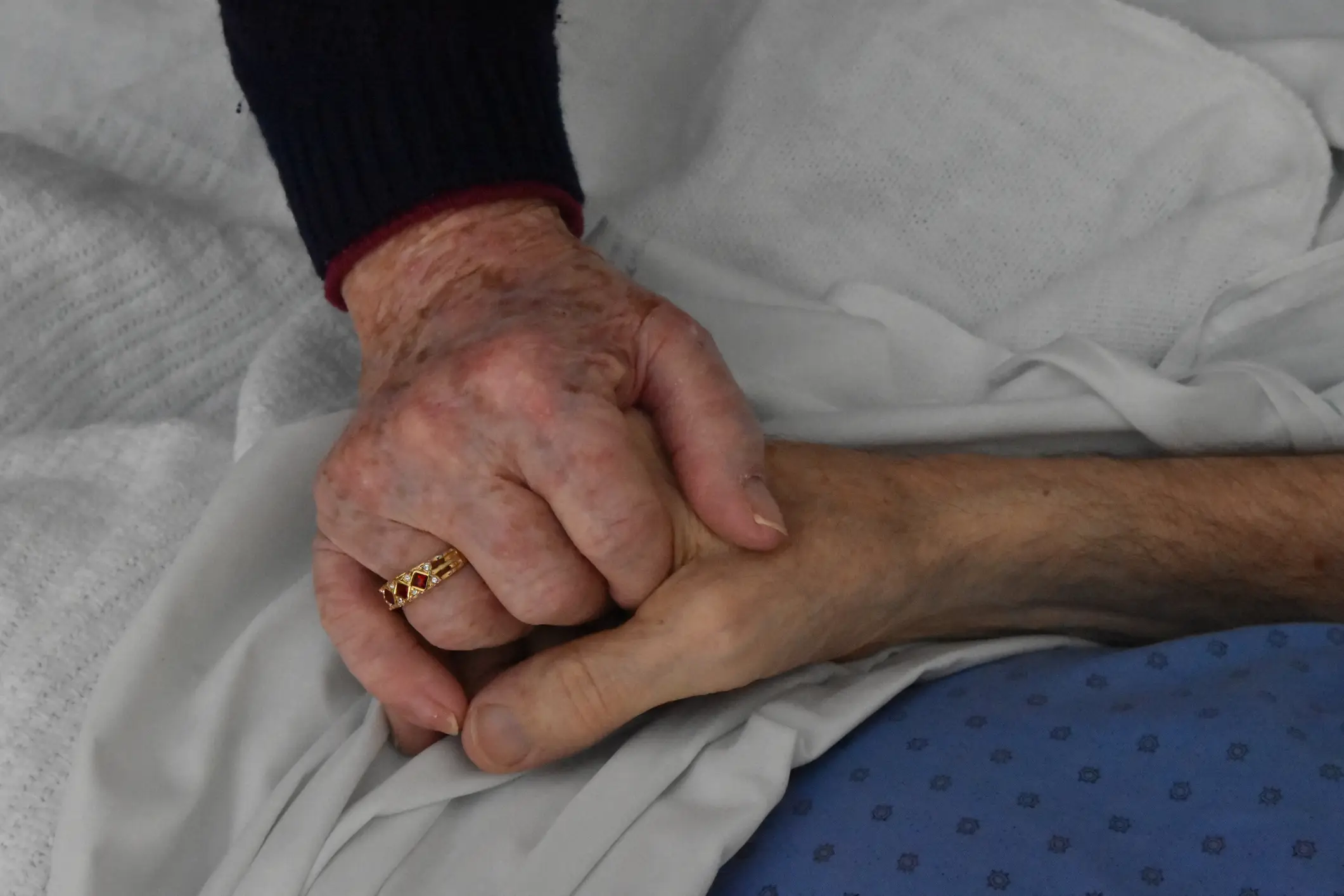 The devoted couple took their final breaths together (Getty Stock Image)