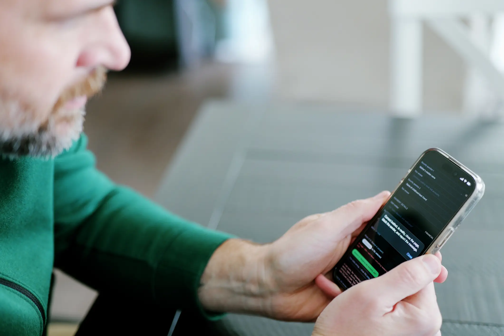 Americans are reportedly losing hundreds of millions of dollars a year to scam texts. (Getty Stock Images)