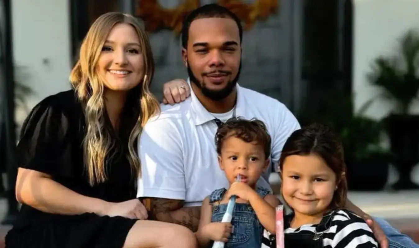 Preston pictured with his parents and sister (GoFundMe)