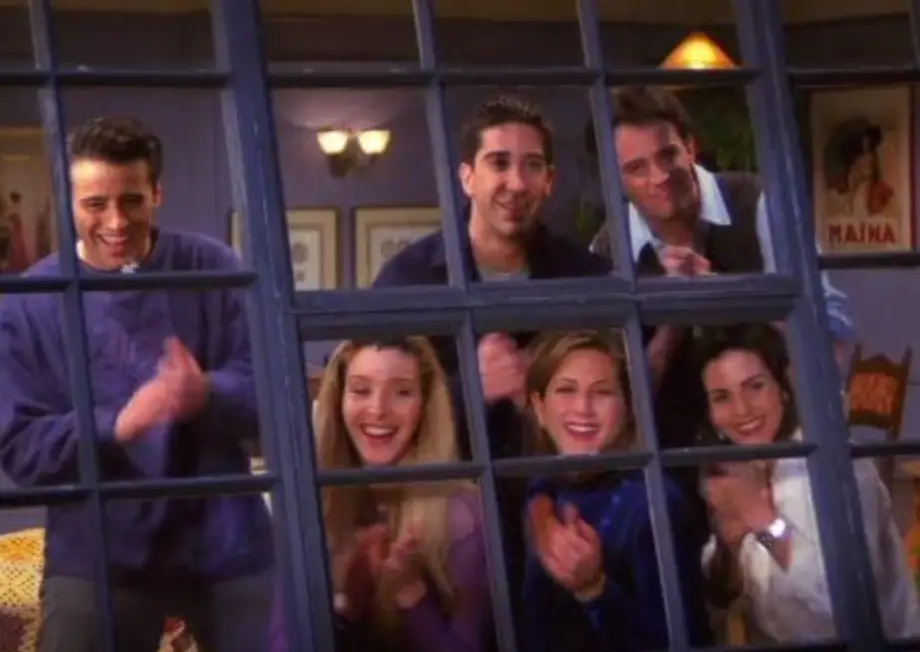 Matthew Perry and Lisa Kudrow worked together on Friends.