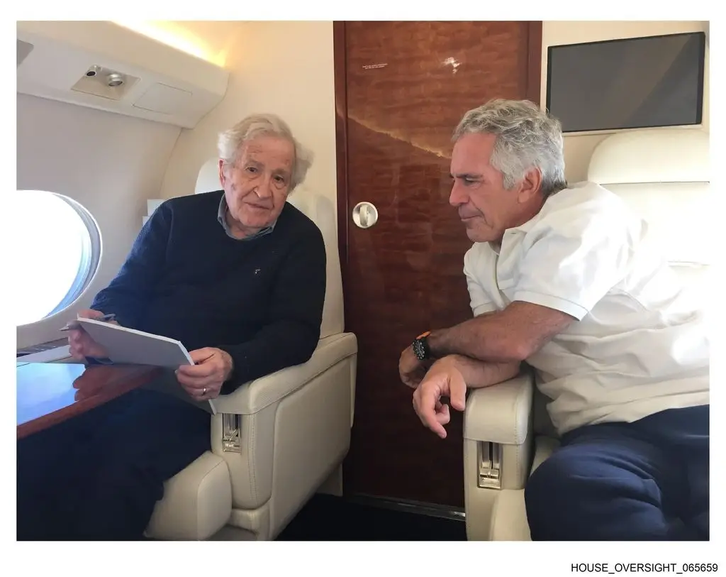 American professor Noam Chomsky sitting in a plane with Jeffrey Epstein (House Oversight Committee)