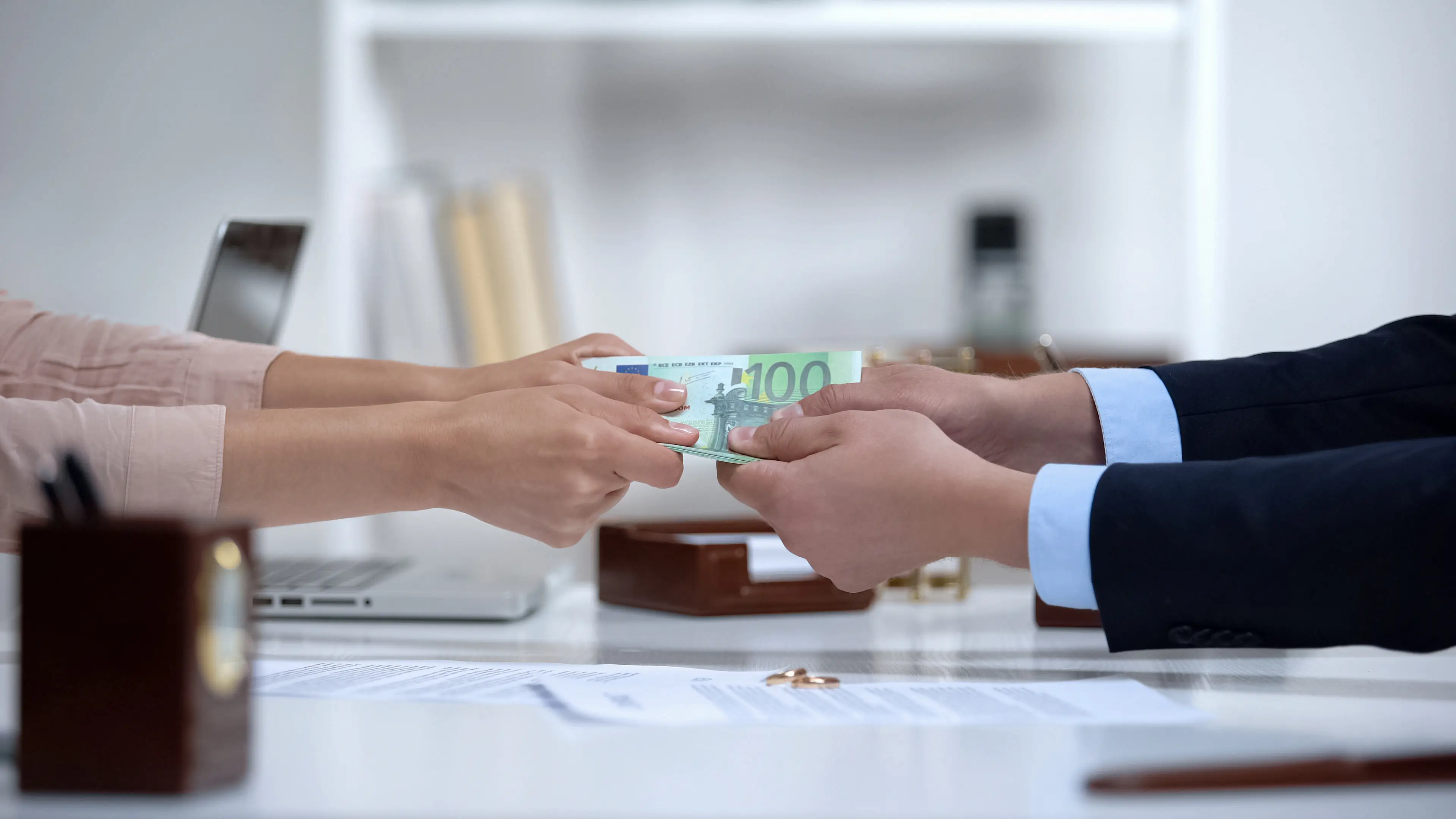 Arguing about what to do with your money will only ever end one way (Getty stock)