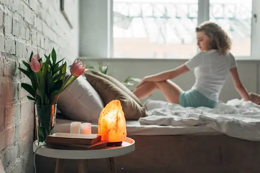 Hate to break it to you, but you're not a 'health queen' just by having a salt lamp (Getty Stock Images) 