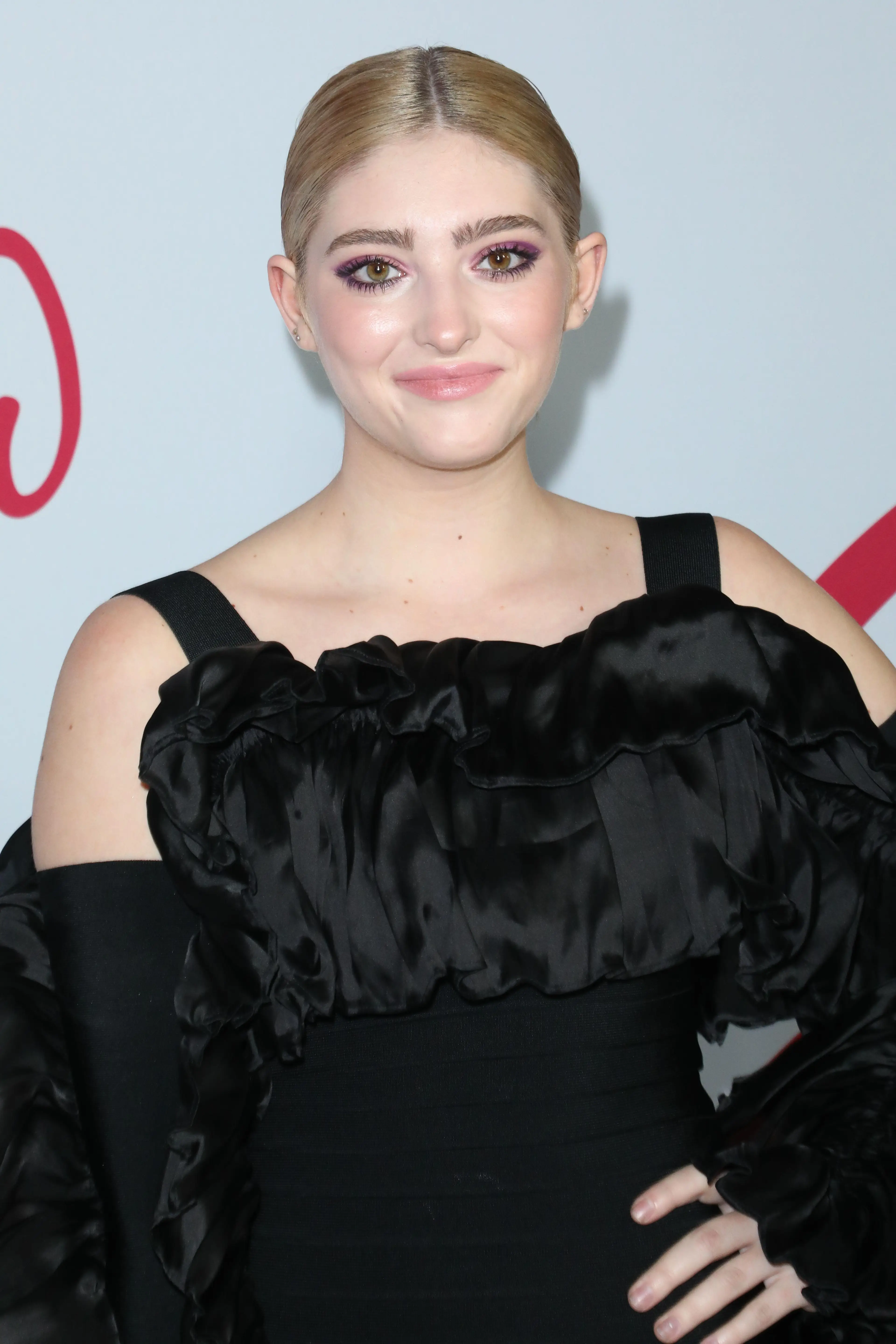 The actor shared a 'private' photo of herself online to get back at a blackmailer.