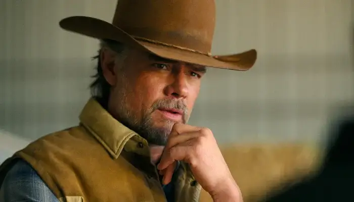 Fans can't believe the show has been axed. (Netflix)